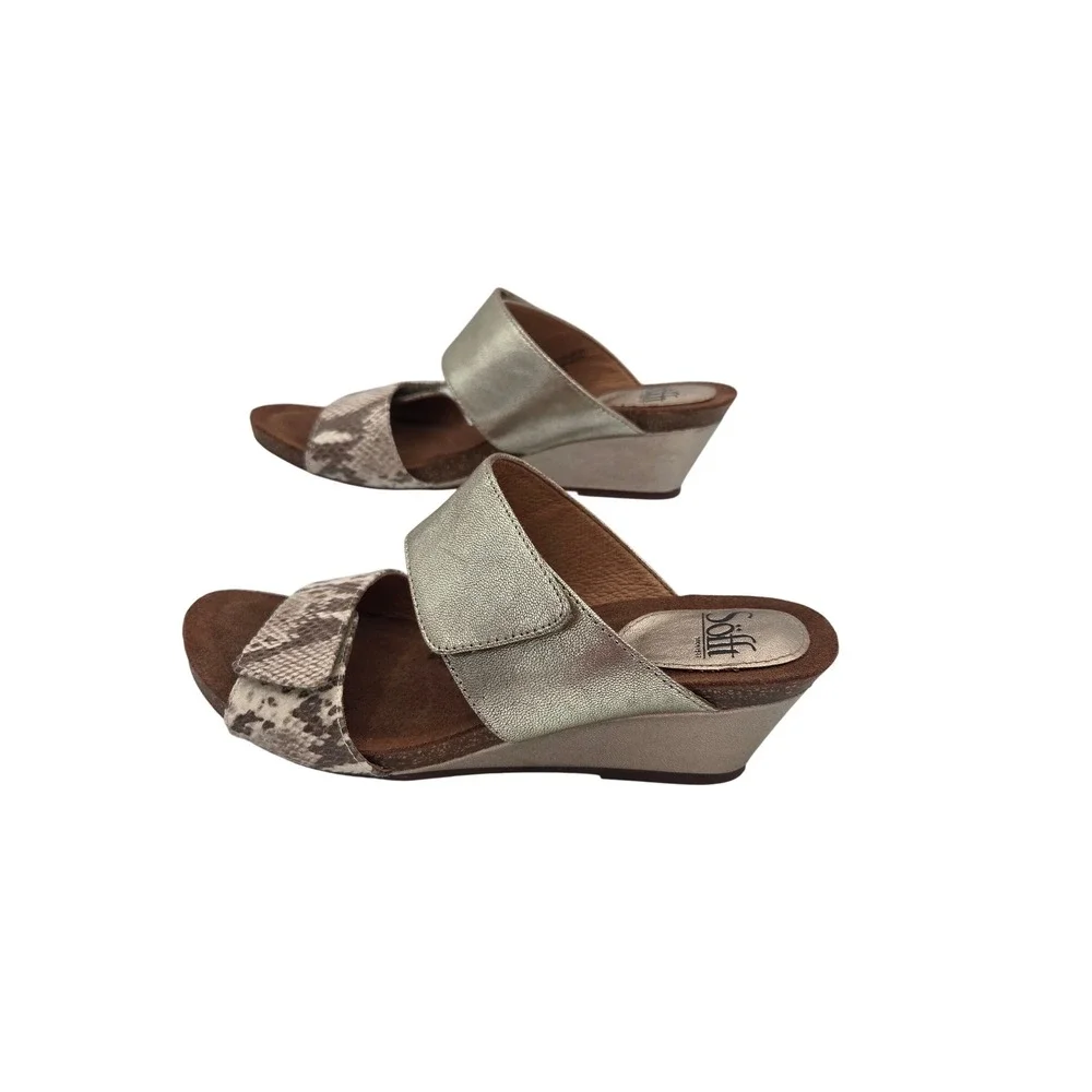 Sofft Womens Metallic Gold Snakeskin Print Leather Wedge Sandals Size 8M